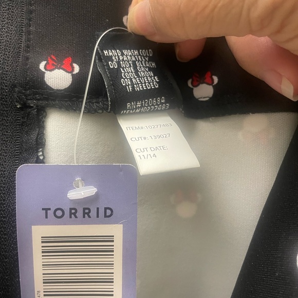 NWT Disney Torrid Pencil Skirt 26 - Picture 4 of 6